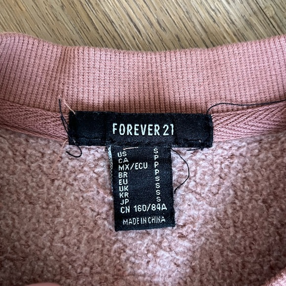 Cropped Sweatshirt - Picture 2 of 2